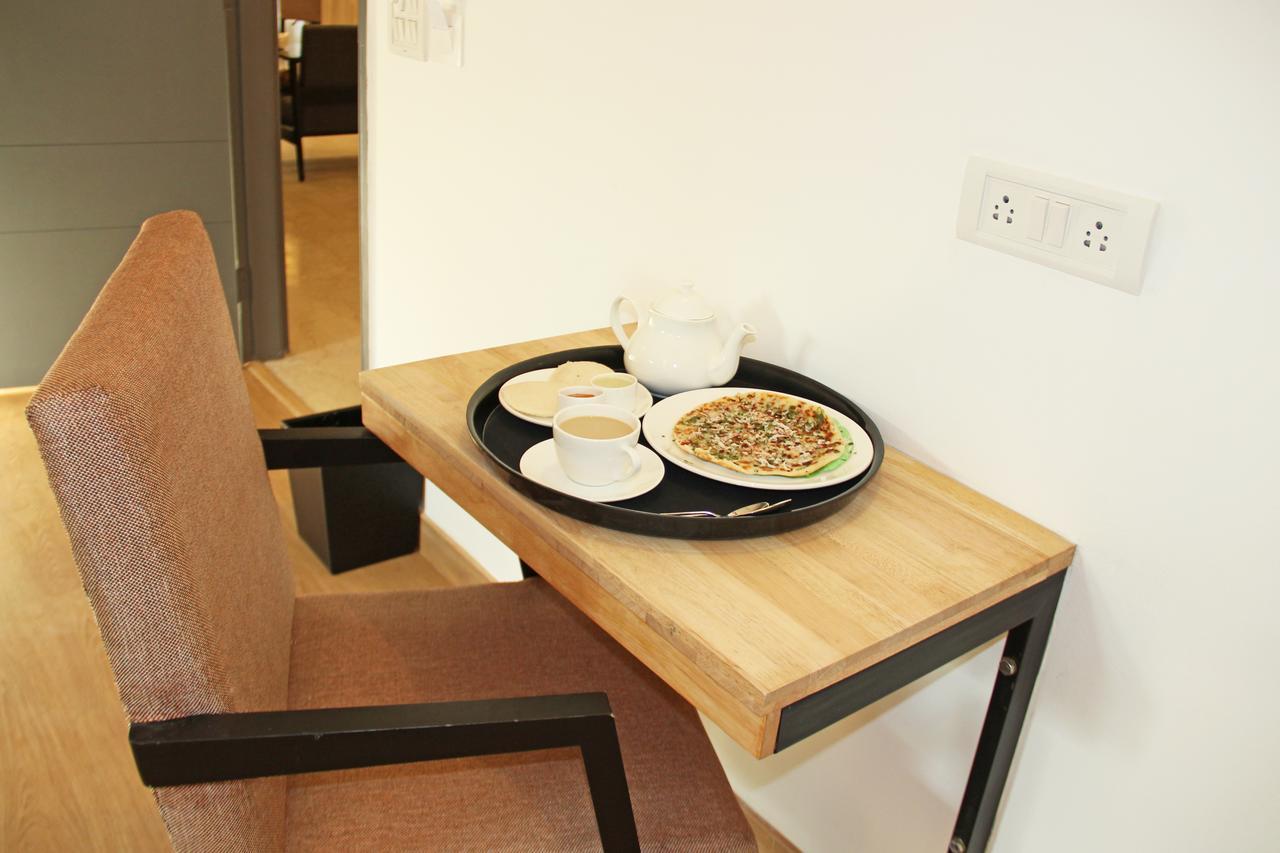 Oyo 13150 Mangal Residency Hotel Lonavala Luaran gambar